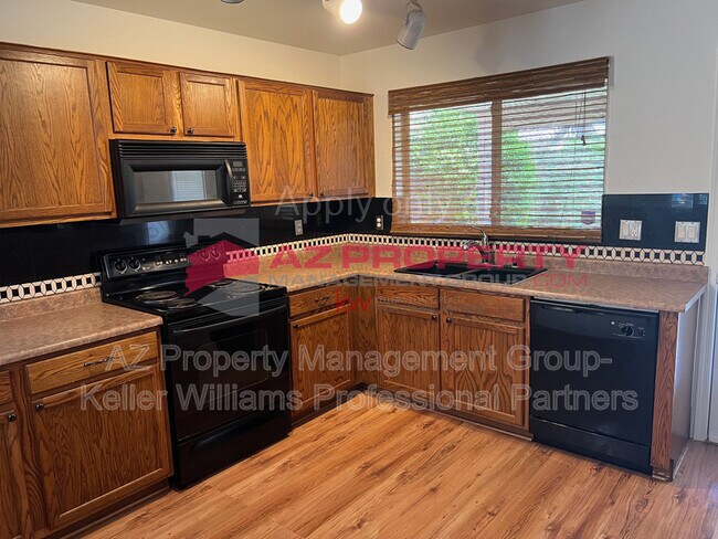 Building Photo - 13733 W Berridge Ln