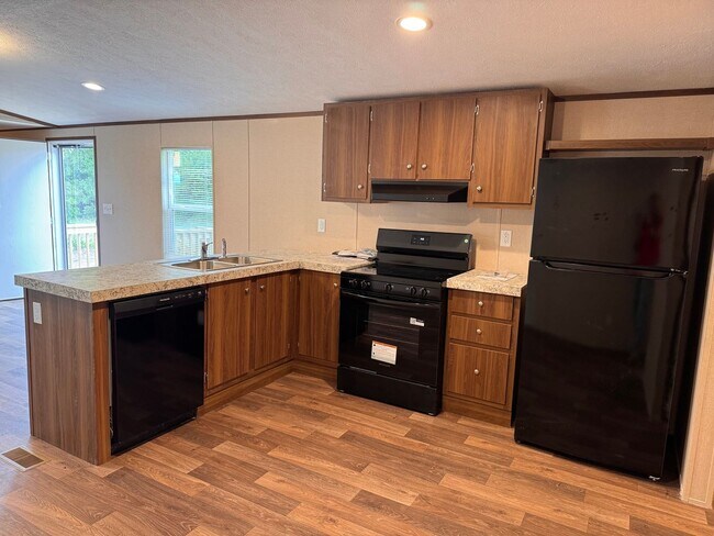 Building Photo - BRAND NEW 3 BED, 2 BATH MOBILE HOME!