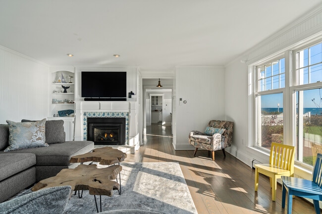 Building Photo - 207 Beach Ave