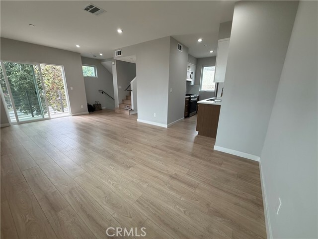 Building Photo - 4432 S Centinela Ave