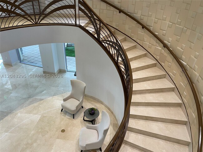 Building Photo - 17555 Collins Ave