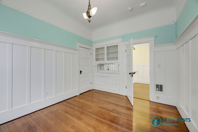 Building Photo - Intimate Luxury Space w/ Chef's Kitchen, 2 New Baths; Private Deck Overlooks Zen Courtyard