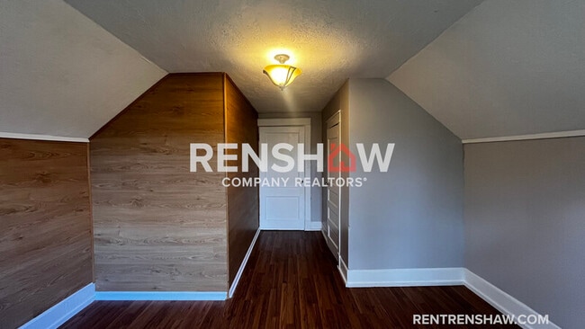 Building Photo - 1817 Edward Ave