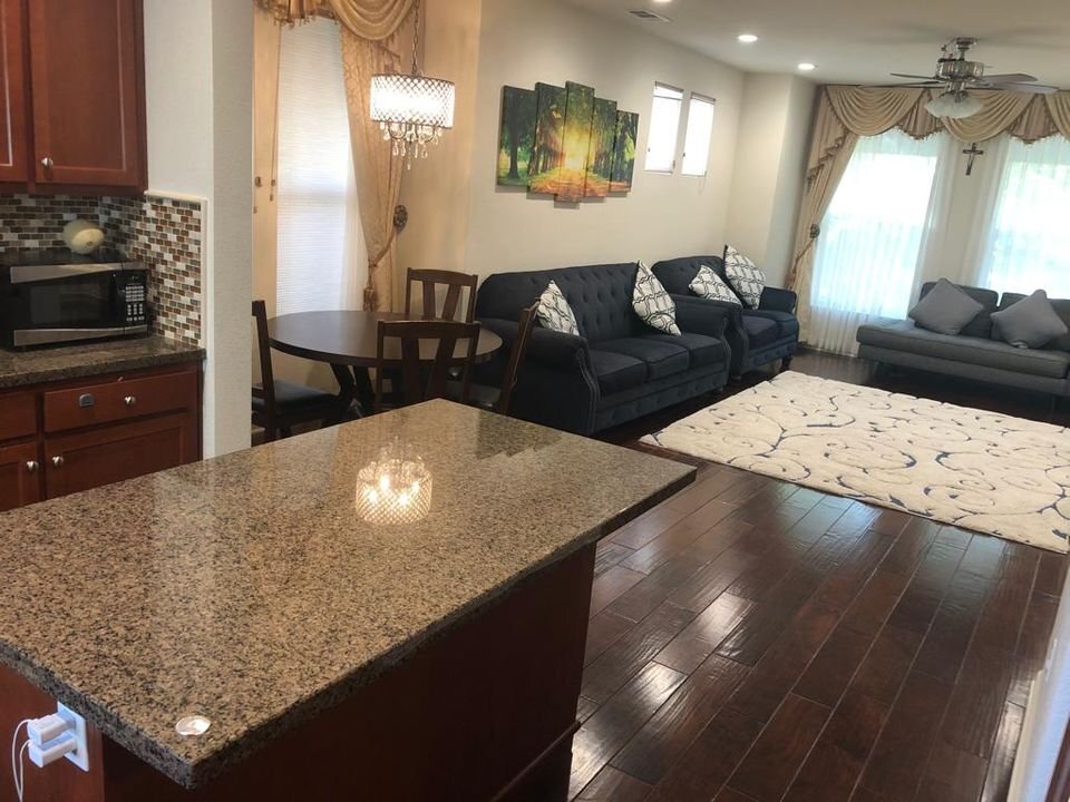 Building Photo - 40937 Gramercy Ter