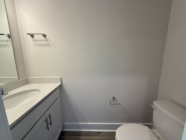 Building Photo - Gulf Breeze - Deer Ridge Crossing - 4 bedroom, 2.5 bathroom - New Construction