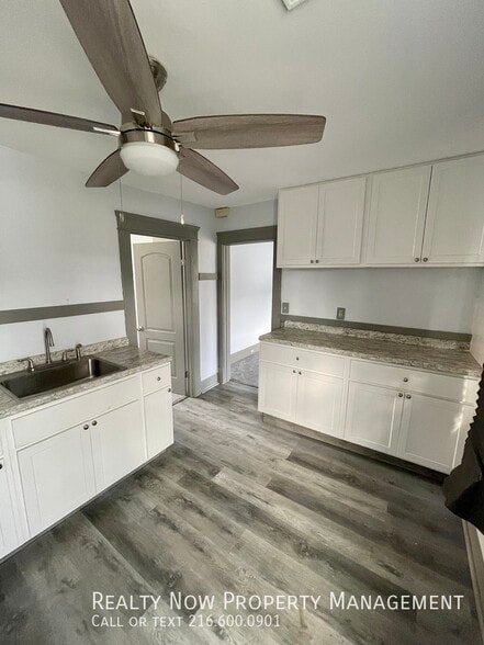 Building Photo - 2813 Marvin Ave