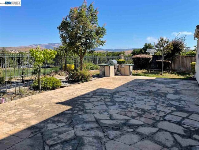 Building Photo - 9332 Mediar Dr