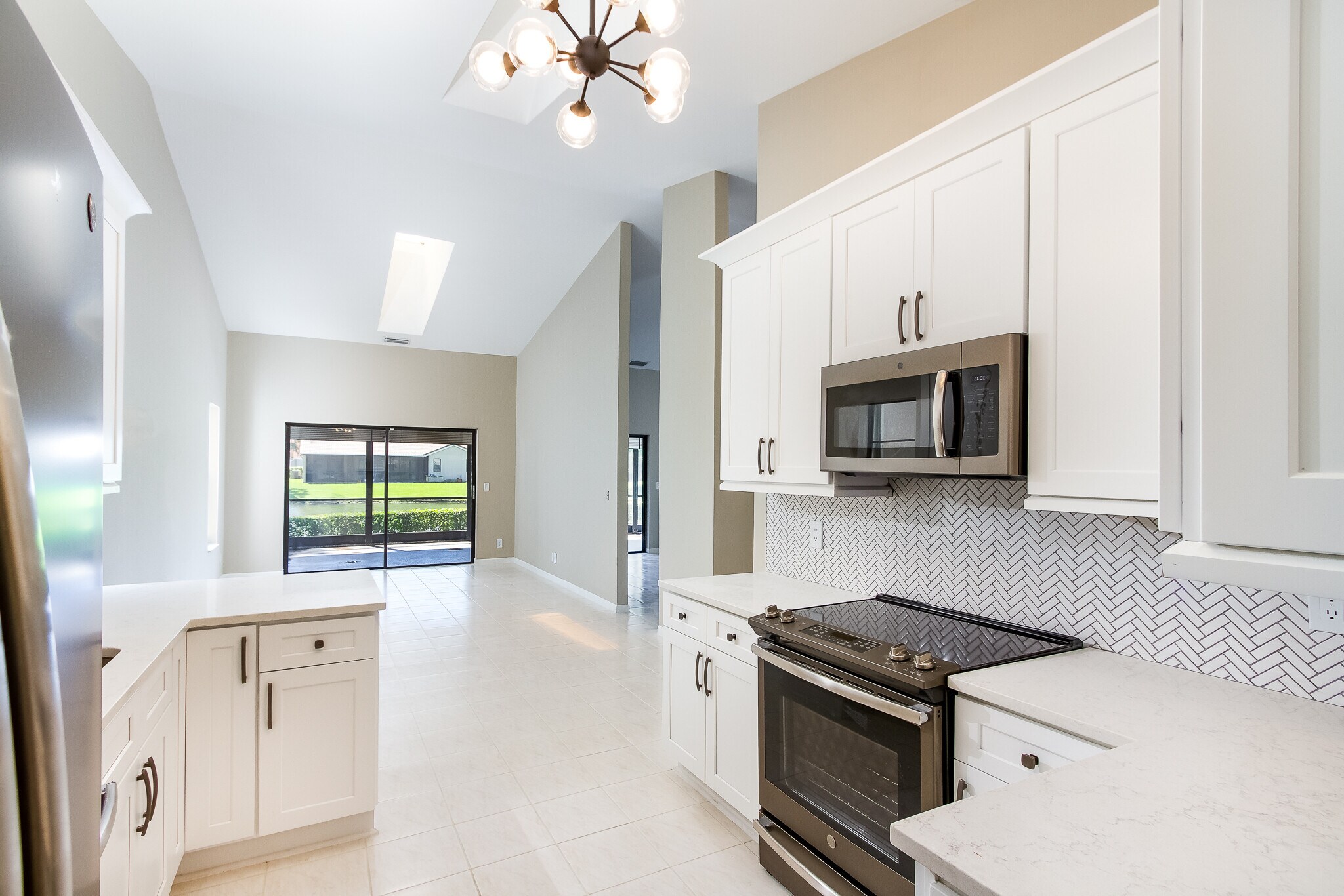 Kitchen - 8555 Eagle Run Dr
