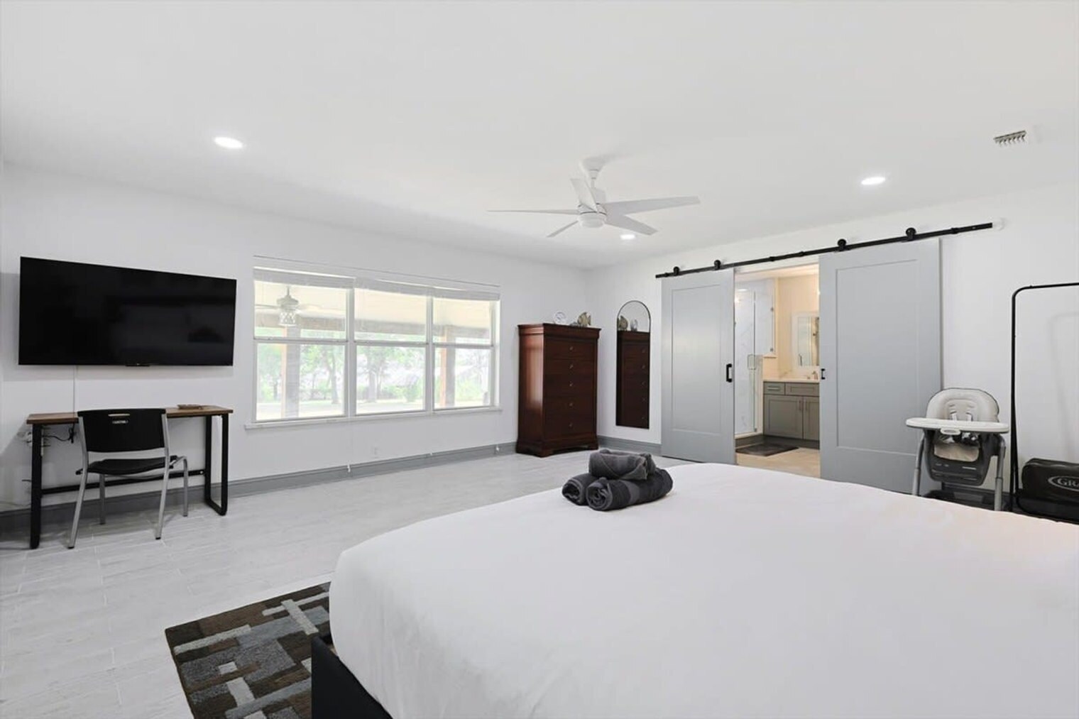 Building Photo - 9884 Cherokee Trail