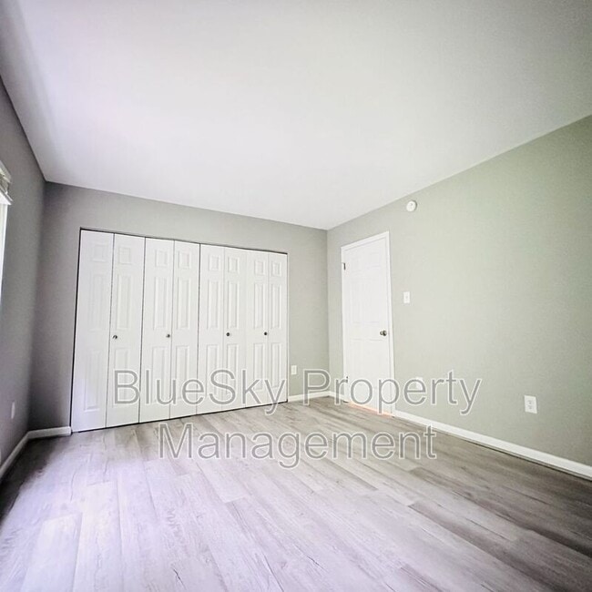 Building Photo - 2764 Gatewood Cir