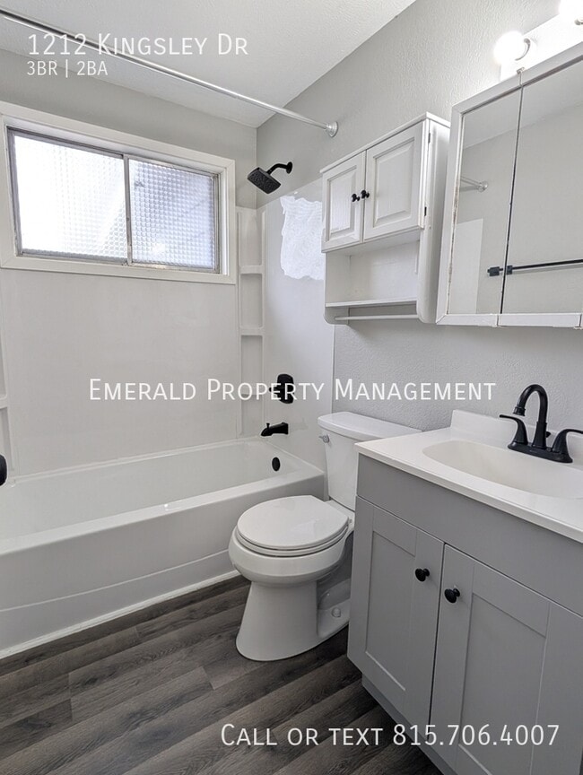 Building Photo - 1212 Kingsley Dr