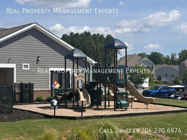 Building Photo - 146 Dogwood Grv Pl