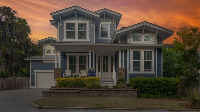 Building Photo - 36 Firethorn Ln