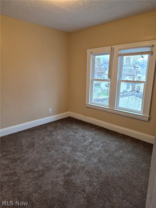 Building Photo - 3399 E 140th St