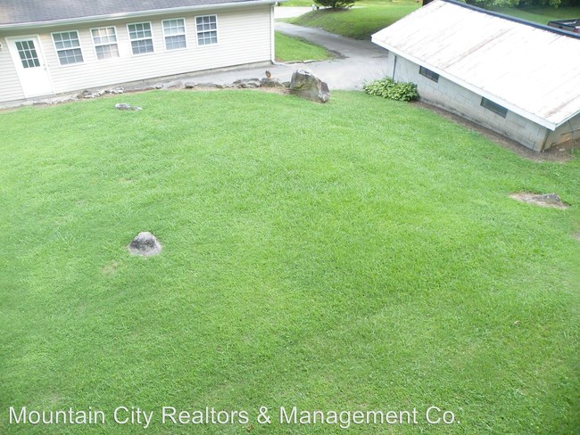 Building Photo - 1 br, 1 bath House - 21963 River Canyon Rd