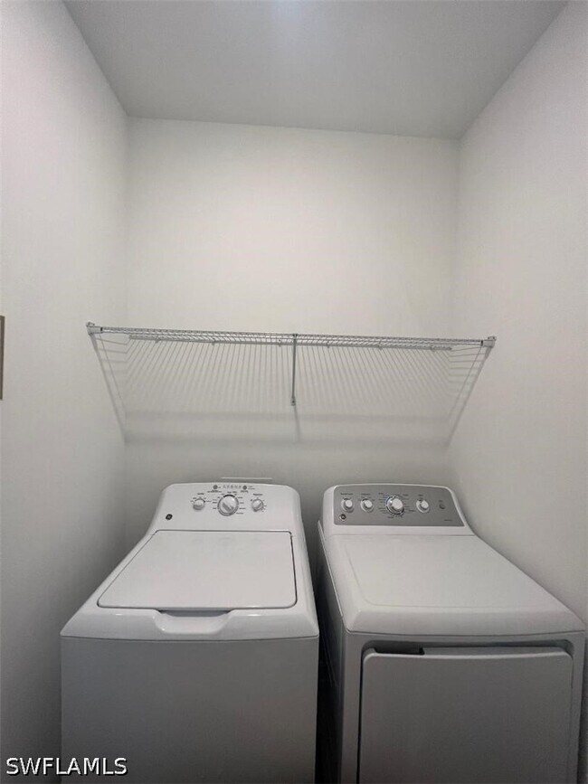 Building Photo - 5807 Double Eagle Cir