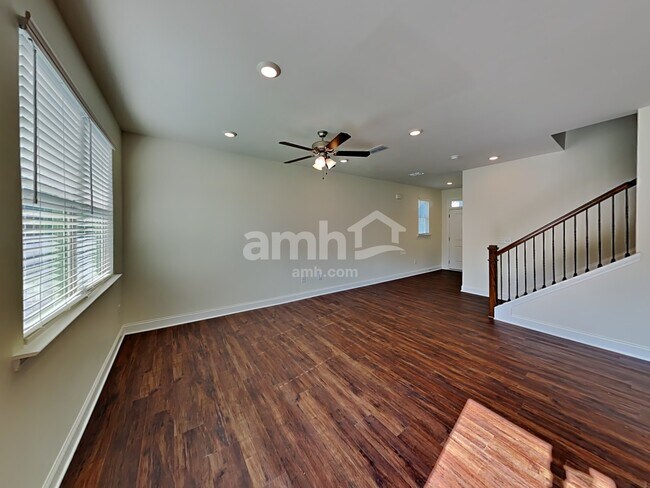 Building Photo - 866 Headland Wy