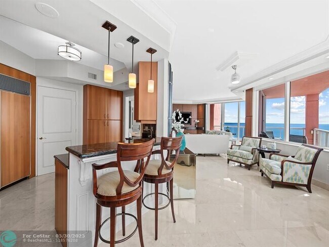 Building Photo - 2110 N Ocean Blvd