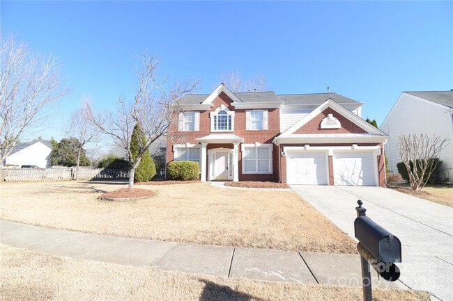 Building Photo - 6827 Braddock Ln