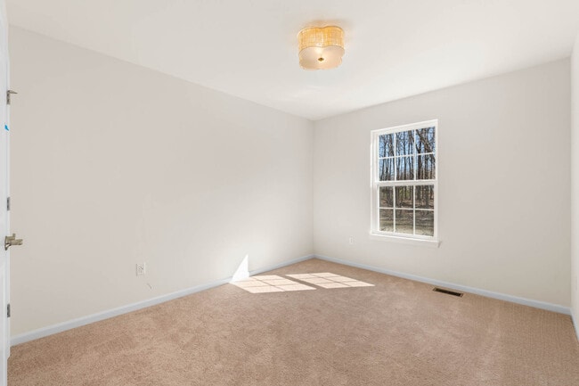 Building Photo - 1824 Forest View Ct