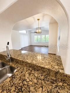 Building Photo - 502 Via Del Oro Dr