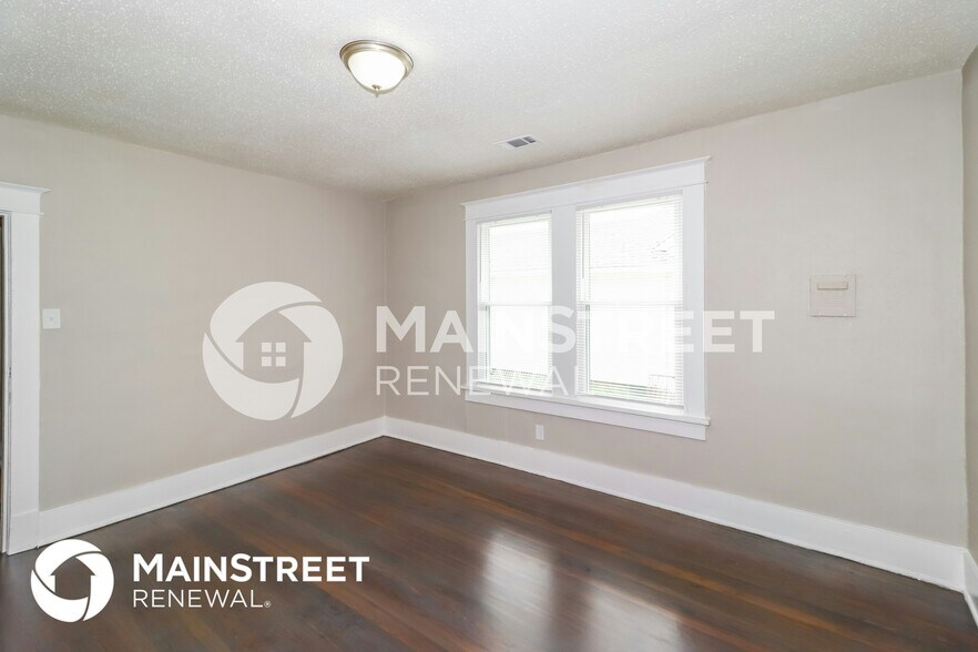 Building Photo - 3578 Faxon Ave