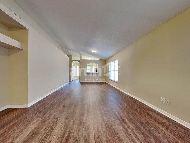 Building Photo - 18131 Birdwater Dr