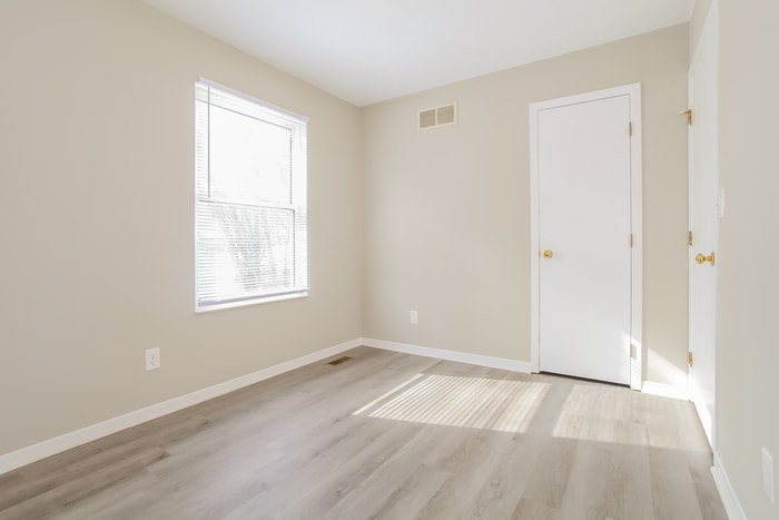 Building Photo - 300 Mulberry Meadows Ct