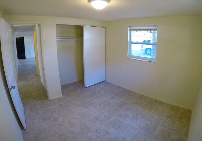 Building Photo - 402 W Lutz Lake Fern Rd