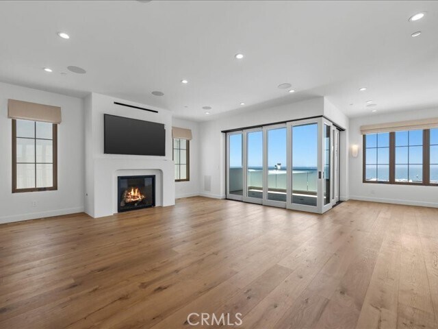 Building Photo - 505 Bayview Dr
