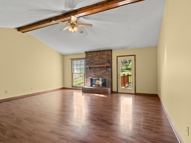 Building Photo - 115 Gaylor Dr