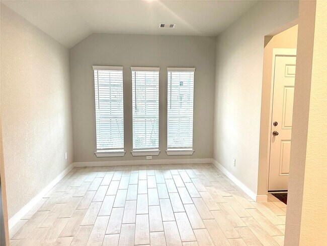 Building Photo - 15718 Telge Rdg Ln