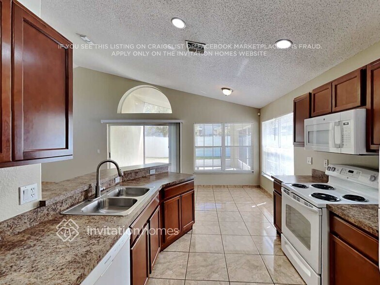 Building Photo - 2095 Shannon Lakes Blvd