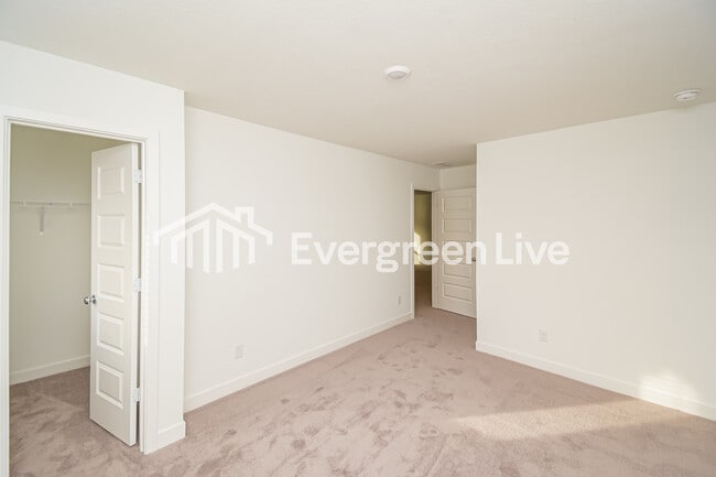 Building Photo - 15450 Alperton Rd