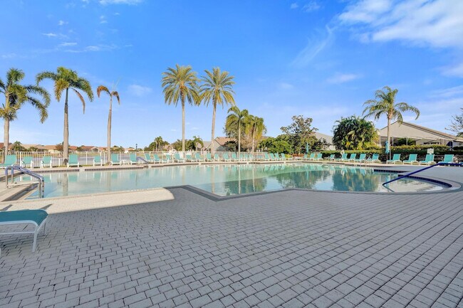 Building Photo - 118 NW Pleasant Grove Way