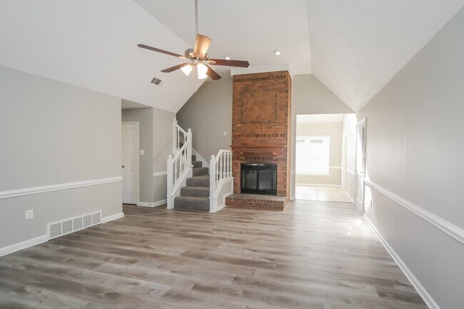 Building Photo - 4305 Satin Oak Cove
