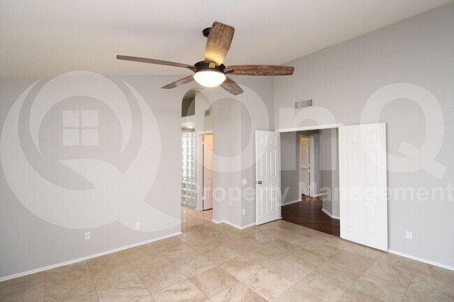Building Photo - 11638 N 109th St