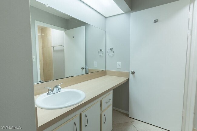 Building Photo - 2045 Rookery Bay Dr