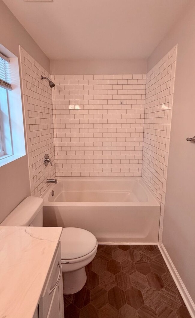 Building Photo - Venetian Hills Hidden Gem! 3 Bed - 2 Bath Near Fort McPherson, Available NOW!