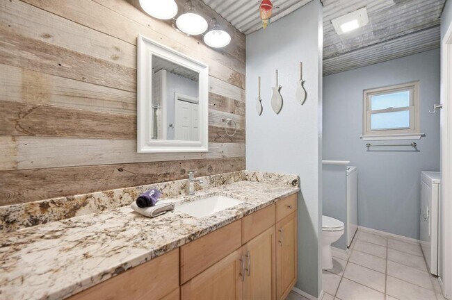 Building Photo - 82 Guada Coma Dr