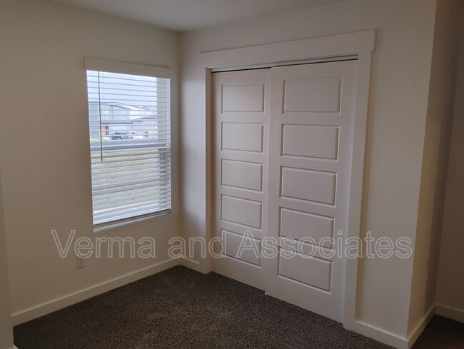 Building Photo - 841 Ventnor Ave