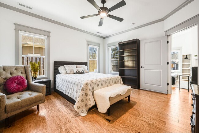 Building Photo - Modern 3-Bedroom Home in The Cottages at Avery Creek