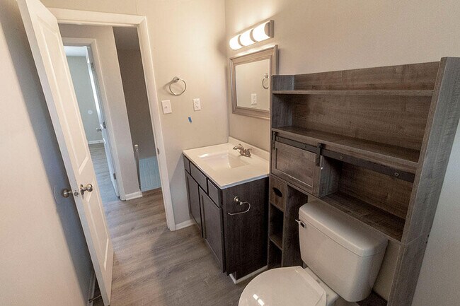 Building Photo - 1219 Player Pl