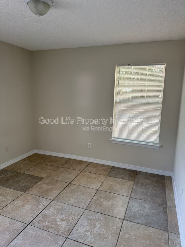 Building Photo - 9980 Bowman Ave