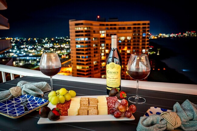 Building Photo - 380 Seaview Ct