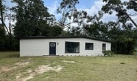 Building Photo - 700 Apache St