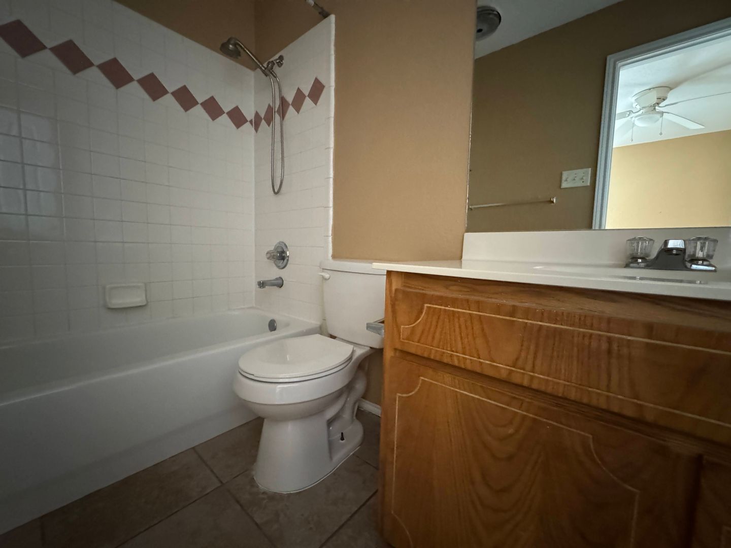 Building Photo - 3203 Toledo Dr