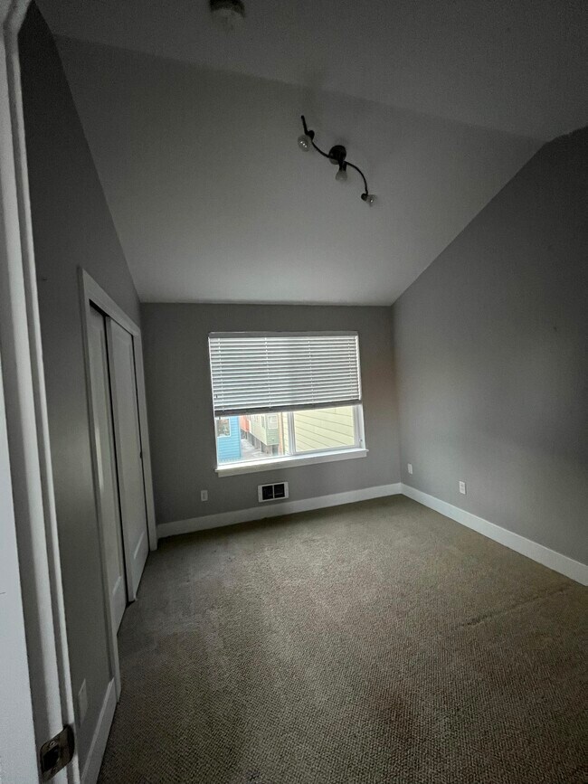 3rd floor - bedroom + closet - 488 N 130th St