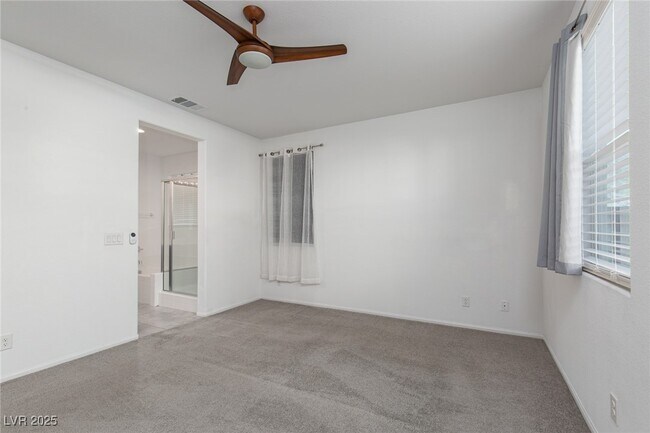 Building Photo - 5319 Wally St