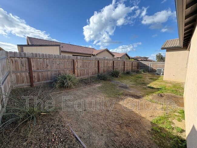 Building Photo - 3215 N Kent St